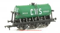 4F-031-025 Dapol 6 Wheel Milk Tanker - CWS livery